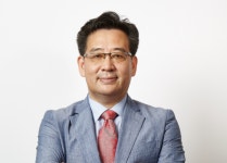 쿠보텍 정철웅 대표 세계적 수준 임플란트 제조 해외시장 공략 박차