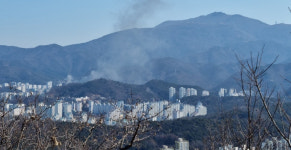 광주 무등산 인근서 화재 발생…진화 중