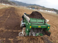 곡성군, 부산물자원화센터 퇴비농가공급 시작