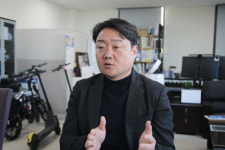 동신종합산소·에너지테크 | [사람&스토리]"소멸 위기 시골마을서 전국이 주목하는 에너지마을로" 이동휘 동신대 교수 주도