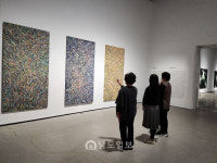 60년 화업 인생으로 되짚어보는 빛의 작가 우제길