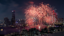 [사진]여의도 밤하늘 수놓은 불꽃…서울세계불꽃축제에 100만 인파 운집(종합1)