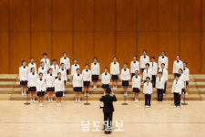 하모니로 떠나는 새로운 여정