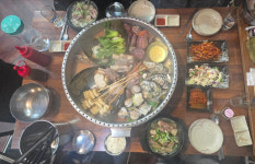 [남도 맛집-광주 문어랑]해산물과 갈비의 만남…얼큰 국물·푸짐한 한상