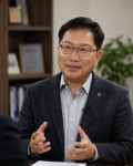 [사람&스토리]김용욱 서구 화정3동 주민자치회장 주민자치로 마을에 웃음꽃 틔울 것