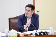 김성일 특별시의원 혁신타운 중단 위기 막아야
