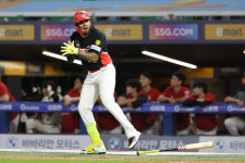 나성범·카스트로 홈런포…KIA, SSG 9-5로 꺾고 3연승 질주