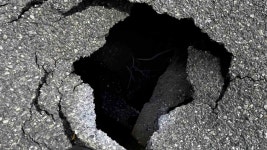 남구 수암로에 도로 파임 발생