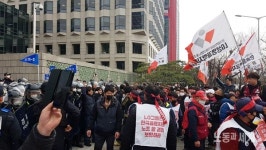 단식 22일차, LG그룹 노조탄압 규탄 한국음료 결의대회