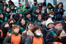 김명환 위원장, 설 맞이 투쟁사업장 지지 방문