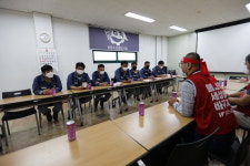 금속노조의 홀로 투쟁 아닌 모두의 총파업 만들 것···경남 대장정