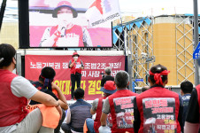 비정규직 철폐! 직접고용 쟁취! 간접고용-특수고용 노동자 투쟁 선포