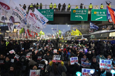 공공운수노조, 관저 앞 3일간 철야농성으로 내란수괴 윤석열 체포투쟁 나섰다