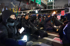공공운수노조, 관저 앞 3일간 철야농성으로 내란수괴 윤석열 체포투쟁 나섰다
