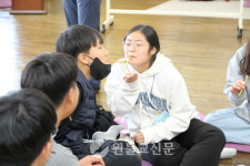 꾸준한 신성회 활동, 서원의 힘 돼