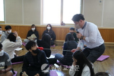 꾸준한 신성회 활동, 서원의 힘 돼