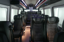  메르세데스·벤츠 스프린터를 기반으로 미니버스 엔트리 출시 