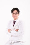  오돌토돌한 닭살피부, 모공각화증에서 벗어나려면? 