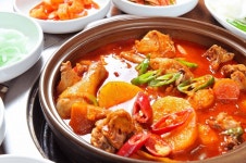 다양한 닭요리 종류 중 닭도리 탕 만드는 법