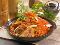 칼칼한 한국의 맛, 묵은지 김치찜