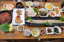 제주 서귀포에 위치한 갈치조림 맛집 탐라갈치, 다양한 갈치요리 맛볼 수 있어