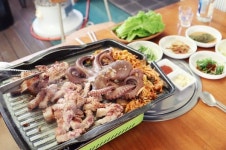 봄내음 가득한 제주 애월 공룡랜드 근처 흑돼지 맛집? 누렁소앤도새기