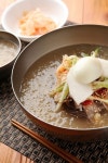 금호동 냉면 유튜버도 반한 그 맛...독특한 양념맛에 모두가 화들짝