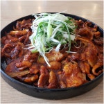대학로 이색 맛집 삼형제 쭈꾸미...불맛나는 직화 삼겹쭈꾸미피자세트 등 신메뉴 선보여