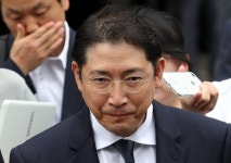 효성 조현준 회장, 50억 횡령·배임 징역 2년…法, 범행 피해 여러 주주에게 돌아간 것 보면 죄질 나쁘다 지적