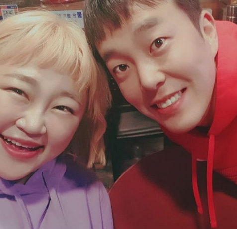 대중음악계 거장 김민기, 학전을 떠나다: 추모의 행렬 함께한 마지막 인사