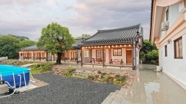 옥캉스로 힐링 여름휴가… 경주 한옥펜션 청춘한옥