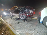 호남고속도로 지선 북대전ic......SUV,승용차 3중추돌