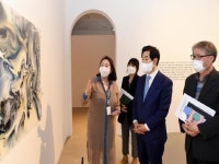 안병용 의정부시장 도서관 속 작업실展 관람