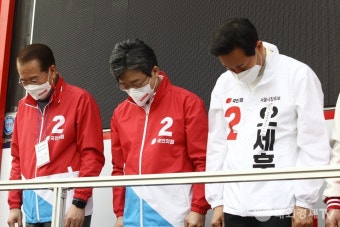 [포토] 시민들에게 지지 호소하는 오세훈 서울시장 후보