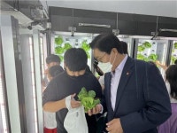 송석준 의원, 스마트팜 인성교육 도입한 이천시 대월초 방문해 수업참관