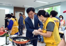 김동근 의정부시장, 정음마을고산2단지 경로당 개소식 참석