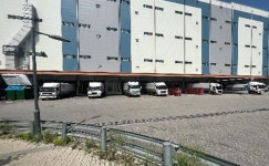 민주노총 개방형 물류센터 에어컨 설치 요구에 쿠팡 개방형 물류센터 구조상 불가 억지 요구 당황