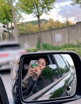 내년 결혼·출산 예정 신지 '옆자리 인증샷'...예비 '남편' 누구일까?