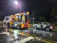 부산 다대포항서 SUV 화재....운전자 숨진 채 발견