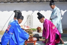 [포토] 김승호 동두천시의회 의장, 삼충단(三忠壇) 제향행사 참석