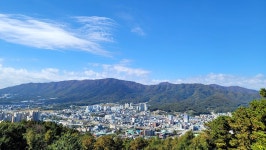 [영상] 포천시 군내면, 반월산성서 '바람'을 일으키다