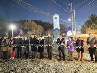 파주 심학산 돌곶이길 상인회, LED경관 조형물 점등식 개최