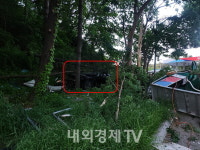 영동고속도로 횡성휴게소 전기차가 차량 4대 연쇄추돌...12명 사상