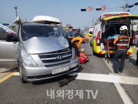 논산시 부적면 삼거리서 챠량 3중 충돌...6명 중경상