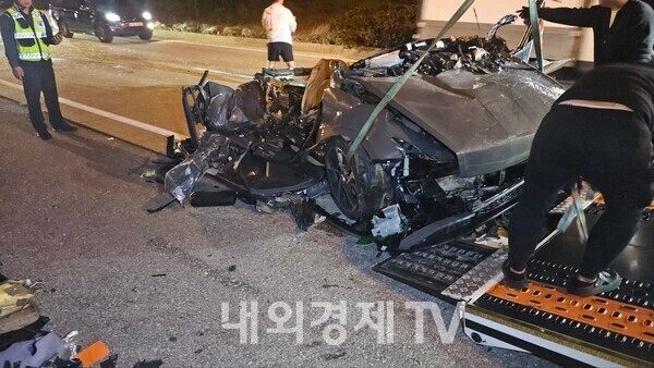 순천완주고속도로에서 차량 38대 눈길 미끄러져 연쇄추돌...17명 중·경상【사고 발생】