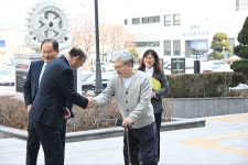 동두천시, 지행역 더 퍼스트 경로당 개소... 어르신 복지 향상 기대