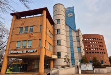 수원시 슬기샘도서관, 리딩캣과 스마트카드북으로 미래형 독서 환경 선도