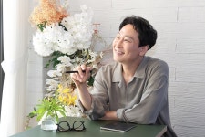 [계 기자의 현장 톡톡!] 연극 무대 위에서 꽃피운 