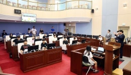 밀양 송진초등학교 학생들, 밀양시의회 본회의장서 열린 의정 견학