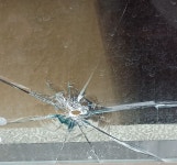 유리창 짝 소리에 가슴 철렁… 미군 사격장 인근 식당 덮친 도비탄 공포